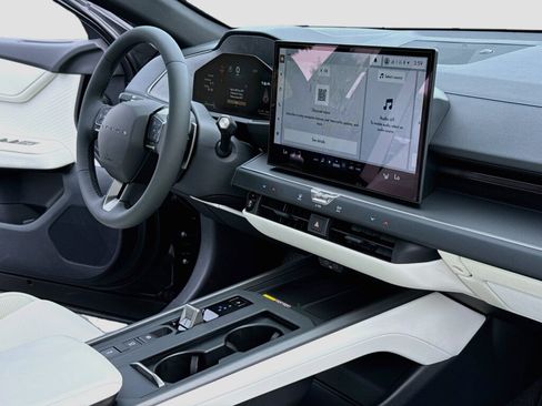 New 2026 Lexus ES 350e w/ Convenience Package FWD image 6