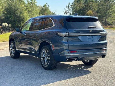 New 2026 Buick Enclave Avenir image 11