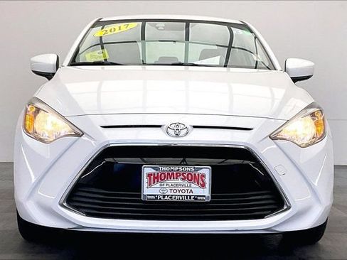 Used 2017 Toyota Yaris iA FWD image 2