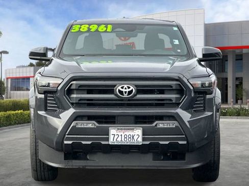 Used 2025 Toyota Tacoma SR5 image 10