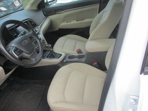 Used 2017 Hyundai Elantra Value Edition w/ Cargo Package image 10