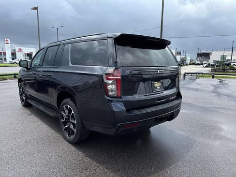 Used 2024 Chevrolet Suburban RST RWD image 5