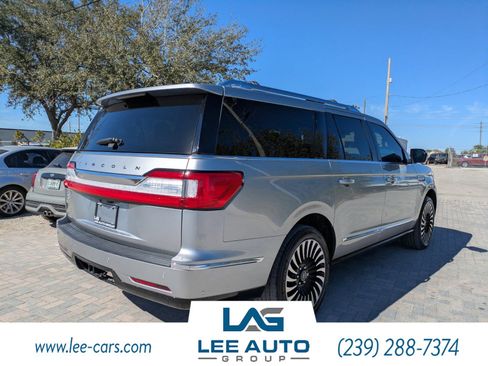 Used 2020 Lincoln Navigator L Black Label w/ Cargo Convenience Package image 3