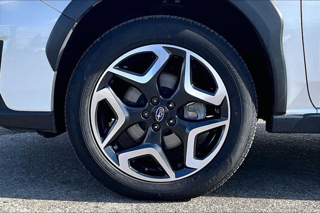 Used 2019 Subaru Crosstrek 2.0i Limited w/ Moonroof Package w/Navigation AWD/4WD image 12