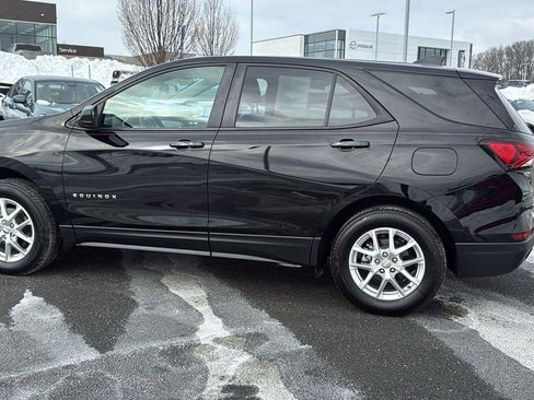 Used 2023 Chevrolet Equinox LS w/ LS Convenience Package image 10