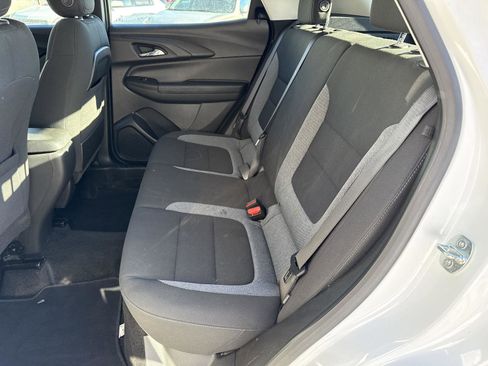 Used 2023 Chevrolet TrailBlazer LS image 12