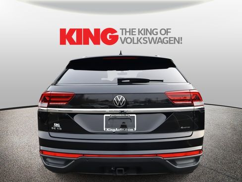 Certified 2023 Volkswagen Atlas Cross Sport SE w/ Black Wheel Package image 4