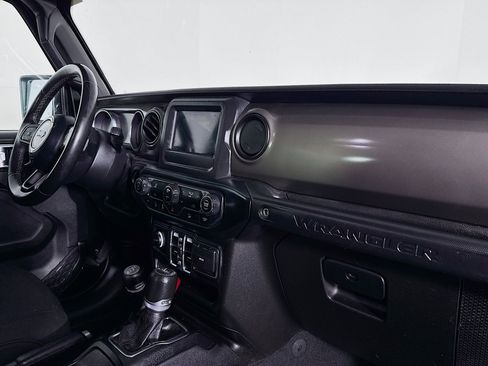 Used 2019 Jeep Wrangler Unlimited Sport S image 29