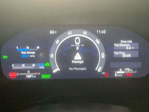 Used 2025 Toyota RAV4 XSE w/ Advanced Technology Package image 15