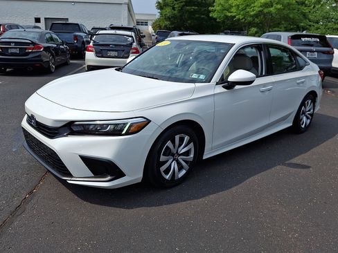 Certified 2024 Honda Civic LX image 3