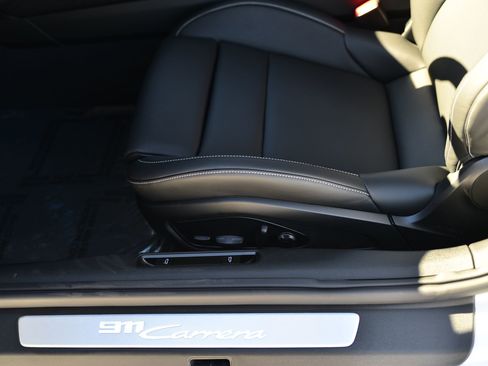 Certified 2026 Porsche 911 Carrera image 25