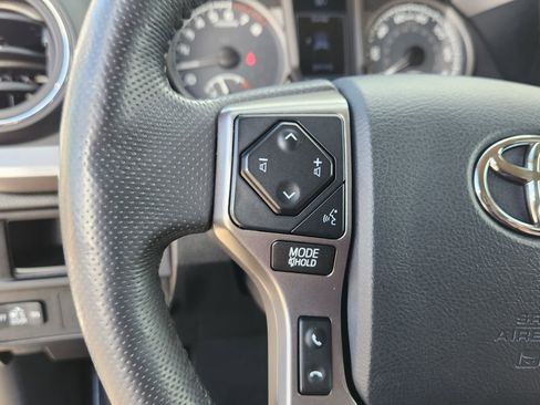 Used 2018 Toyota Tacoma SR5 image 27