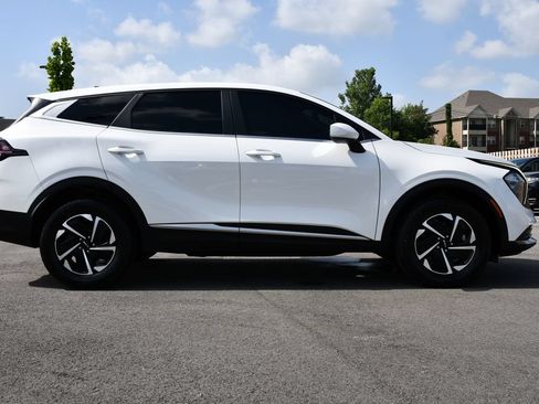 Used 2023 Kia Sportage LX AWD/4WD image 7