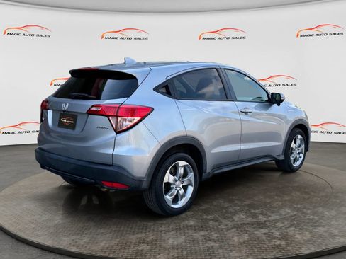 Used 2017 Honda HR-V EX image 10