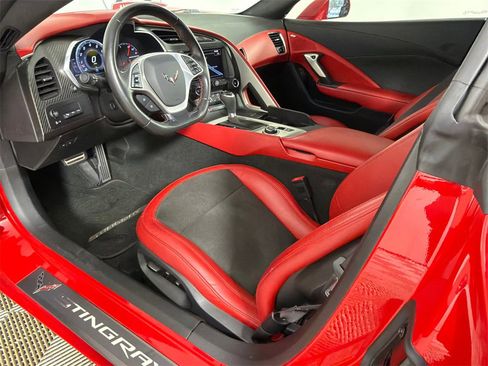 Used 2016 Chevrolet Corvette Stingray Z51 w/ 3LT Preferred Equipment Group image 19