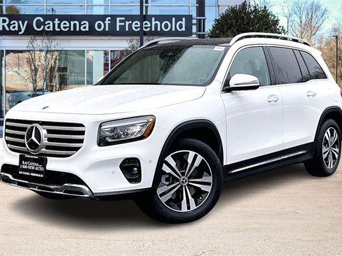 New 2026 Mercedes-Benz GLB 250 4MATIC image 1