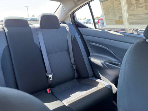 Used 2025 Nissan Versa SV FWD image 34