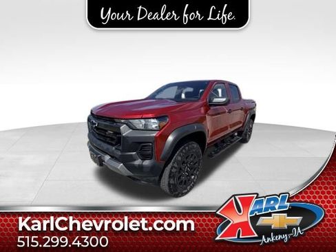 Certified 2025 Chevrolet Colorado Trail Boss AWD/4WD image 1