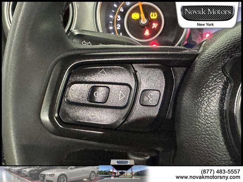 Used 2023 Jeep Wrangler Unlimited Sport AWD/4WD image 14