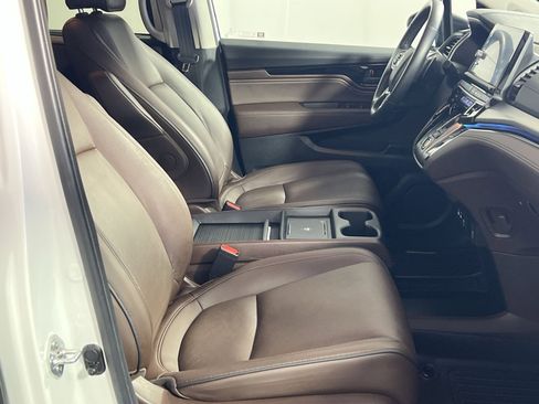 Used 2025 Honda Odyssey Touring image 29