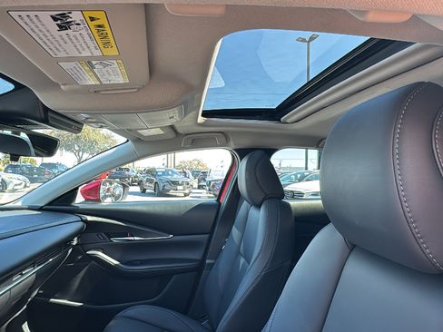 Certified 2025 MAZDA CX-30 AWD 2.5 S w/ Preferred Package image 16