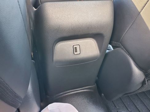 Used 2023 Nissan Sentra SR w/ SR Premium Package image 11