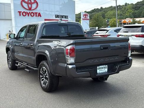 Certified 2023 Toyota Tacoma TRD Sport w/ TRD Premium Sport Package AWD/4WD image 4
