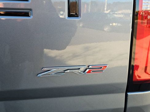 Used 2021 Chevrolet Colorado ZR2 w/ ZR2 Dusk Special Edition AWD/4WD image 28