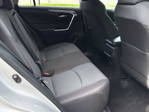 Used 2025 Toyota RAV4 XLE w/ Convenience Package AWD/4WD image 14