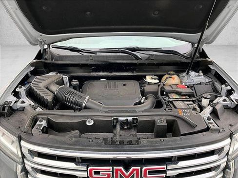 Used 2022 GMC Acadia SLT w/ LPO, Roadside Safety Package AWD/4WD image 11