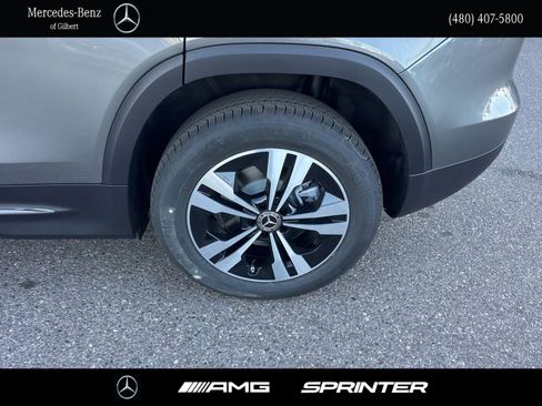 New 2026 Mercedes-Benz GLB 250 image 9