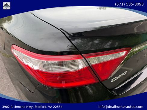 Used 2015 Toyota Camry SE FWD image 7