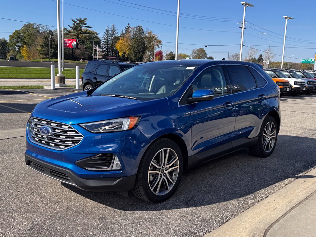 Used 2024 Ford Edge Titanium w/ Equipment Group 301A AWD/4WD image 40