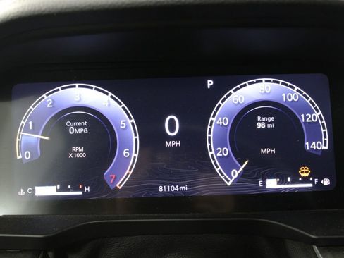 Used 2023 Jeep Grand Cherokee Limited w/ Black Appearance Package image 19