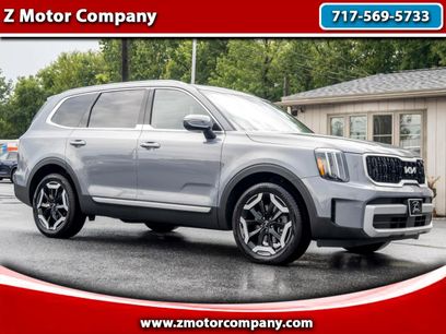 Used 2024 Kia Telluride EX w/ EX Captain's Chair Package