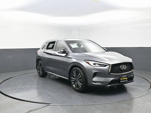 Used 2021 INFINITI QX50 Luxe w/ Appearance Package image 3