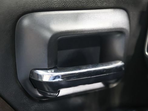 Used 2017 Chevrolet Silverado 2500 LT w/ LT Convenience Package image 24