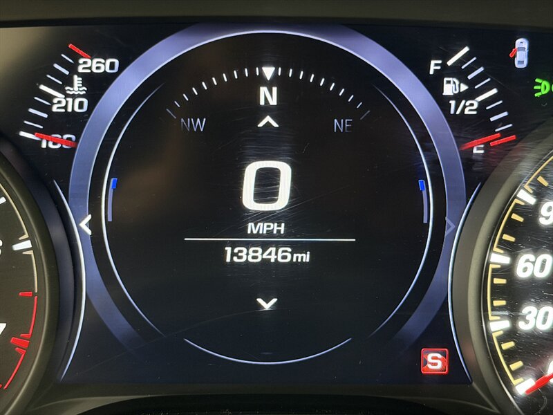 Used 2022 Chevrolet Camaro SS RWD image 5
