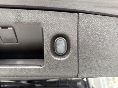 Used 2015 Chevrolet Tahoe LT image 15