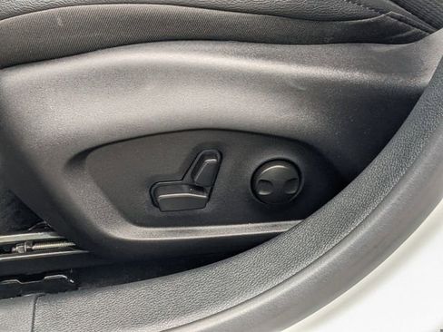 Used 2025 Jeep Compass Latitude w/ Convenience Group image 19