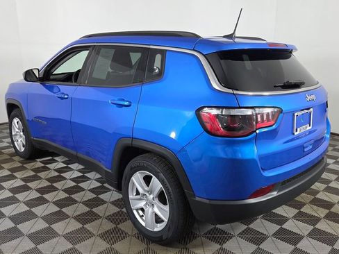 Used 2022 Jeep Compass Latitude FWD image 6