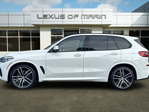 Used 2019 BMW X5 xDrive40i w/ M Sport Package image 2