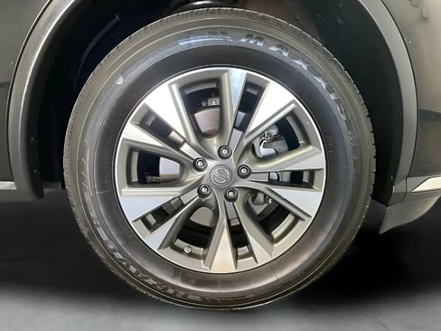 Used 2018 Nissan Murano SV FWD image 28