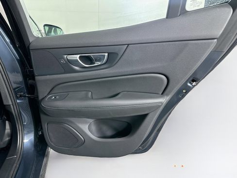 Used 2025 Volvo S60 B5 Core image 29