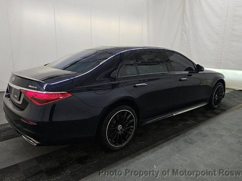 Used 2023 Mercedes-Benz S 500 S 500 4MATIC Sedan w/ AMG Line image 3
