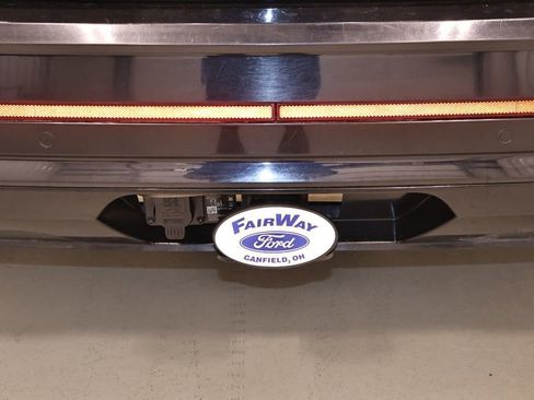 Used 2022 Volkswagen Atlas SEL R-Line AWD/4WD image 41