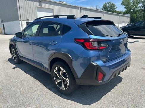 Used 2024 Subaru Crosstrek 2.0i Premium AWD/4WD image 2