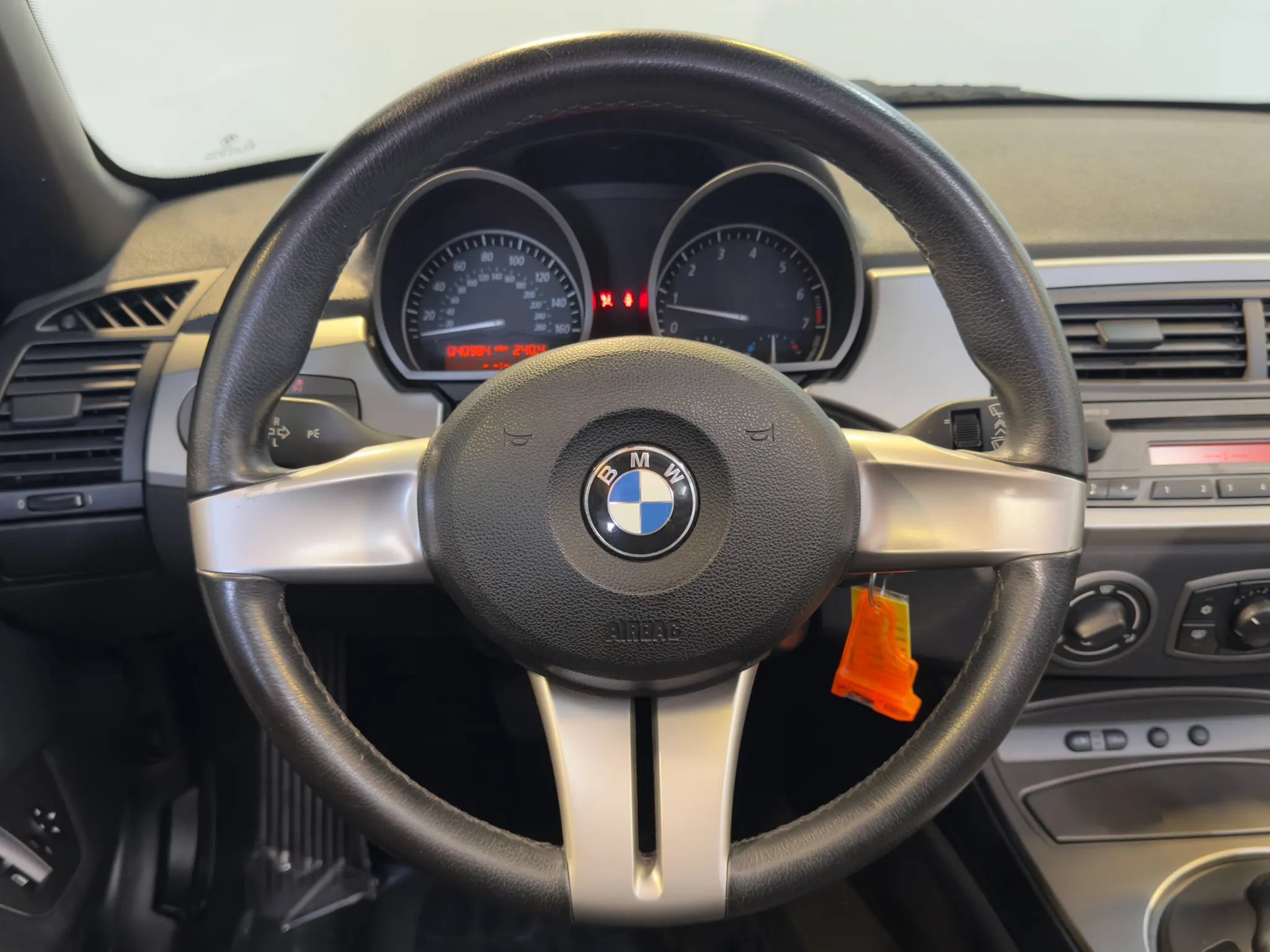 Used 2003 BMW Z4 2.5i RWD image 18