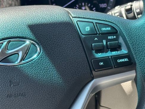 Used 2021 Hyundai Tucson Value AWD/4WD image 12
