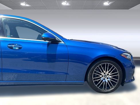 Used 2025 Mercedes-Benz C 300 4MATIC Sedan image 35